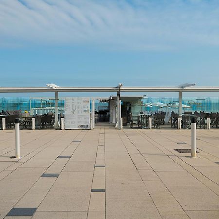 Hotel Merveilleux Cote Mer Dunkirk Exterior foto