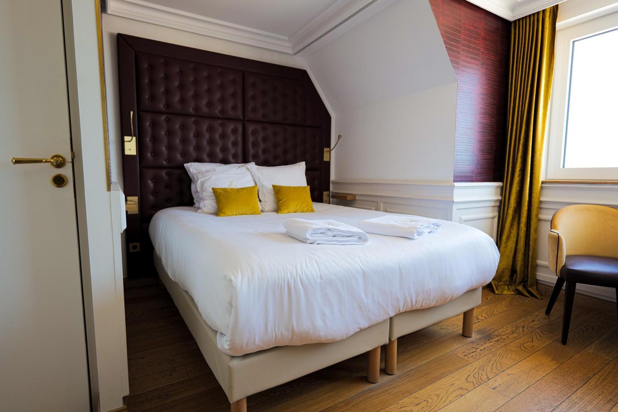 Hotel Merveilleux Cote Mer Dunkirk Exterior foto