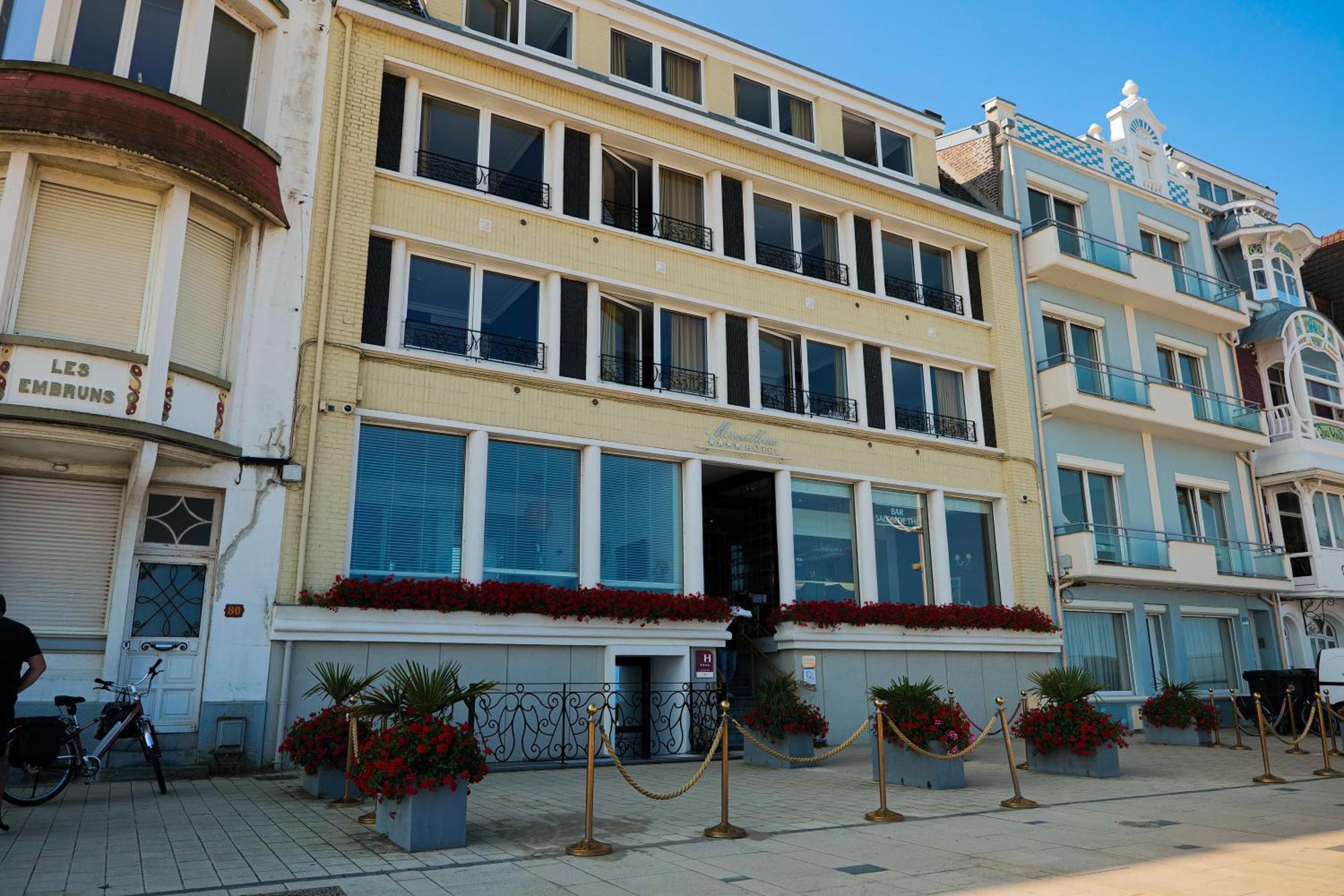 Hotel Merveilleux Cote Mer Dunkirk Exterior foto