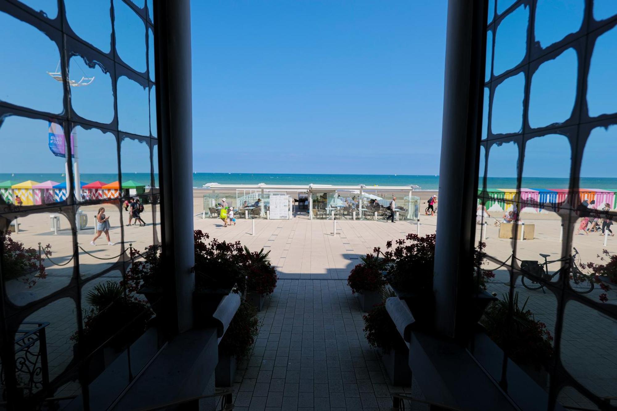 Hotel Merveilleux Cote Mer Dunkirk Exterior foto